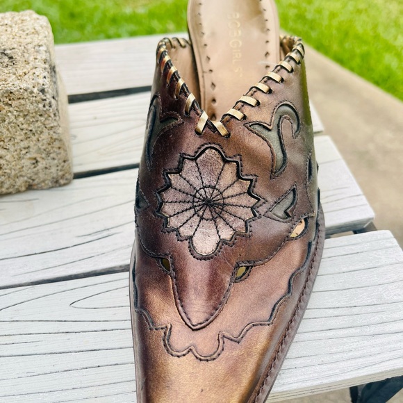 BCBG Western Mules Vintage Metallic Bronze in Box Size 6.5 Women’s - Picture 11 of 11